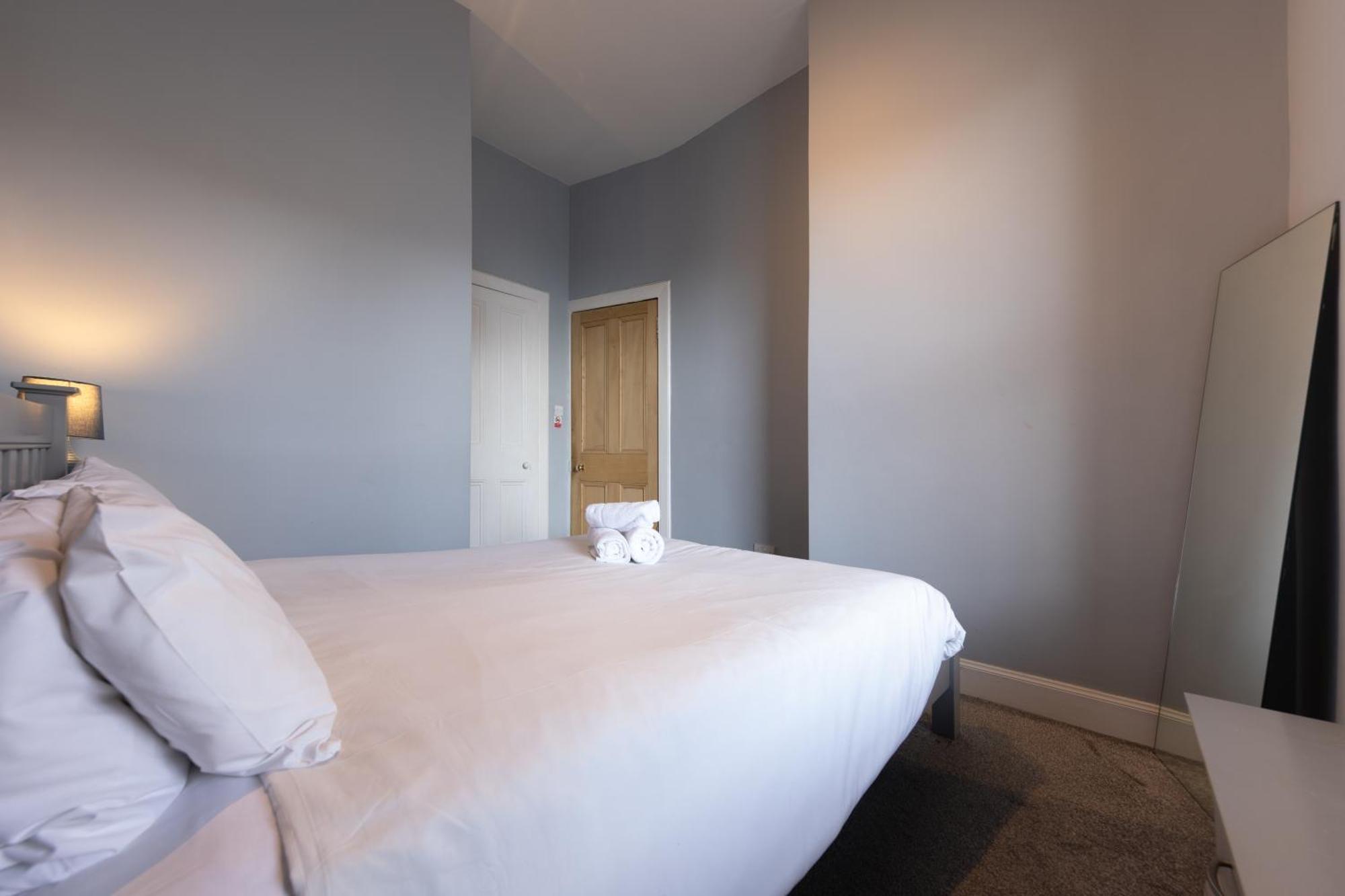 Bright 1 Bedroom Near Centre Appartement